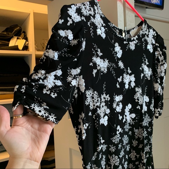 Michael Kors 3D Floral Sequined Dress - Picture 7 of 10